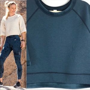 Women’s New Balance Release Reversible Crew, Sz S